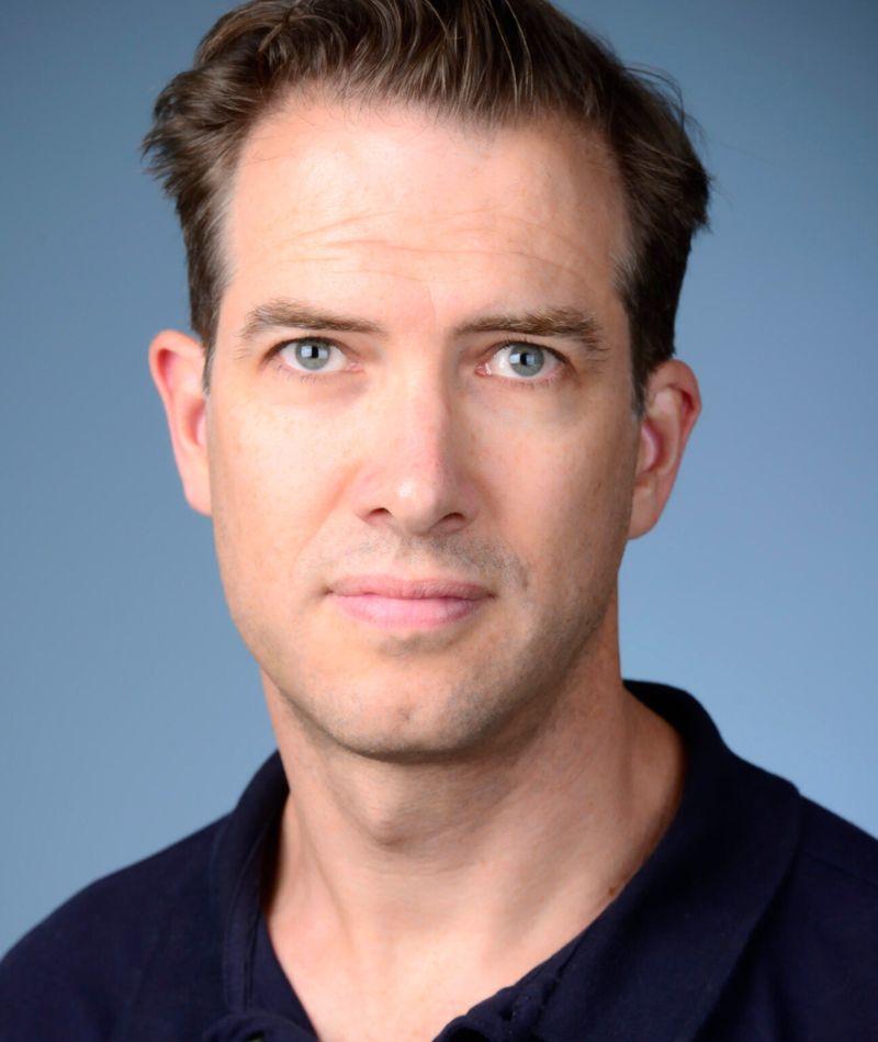 Portrait of Jeroen Saeij.
